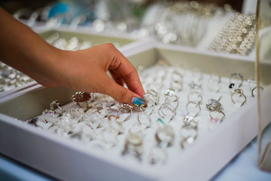 5 Things to Consider When Shopping for Gemstone Rings