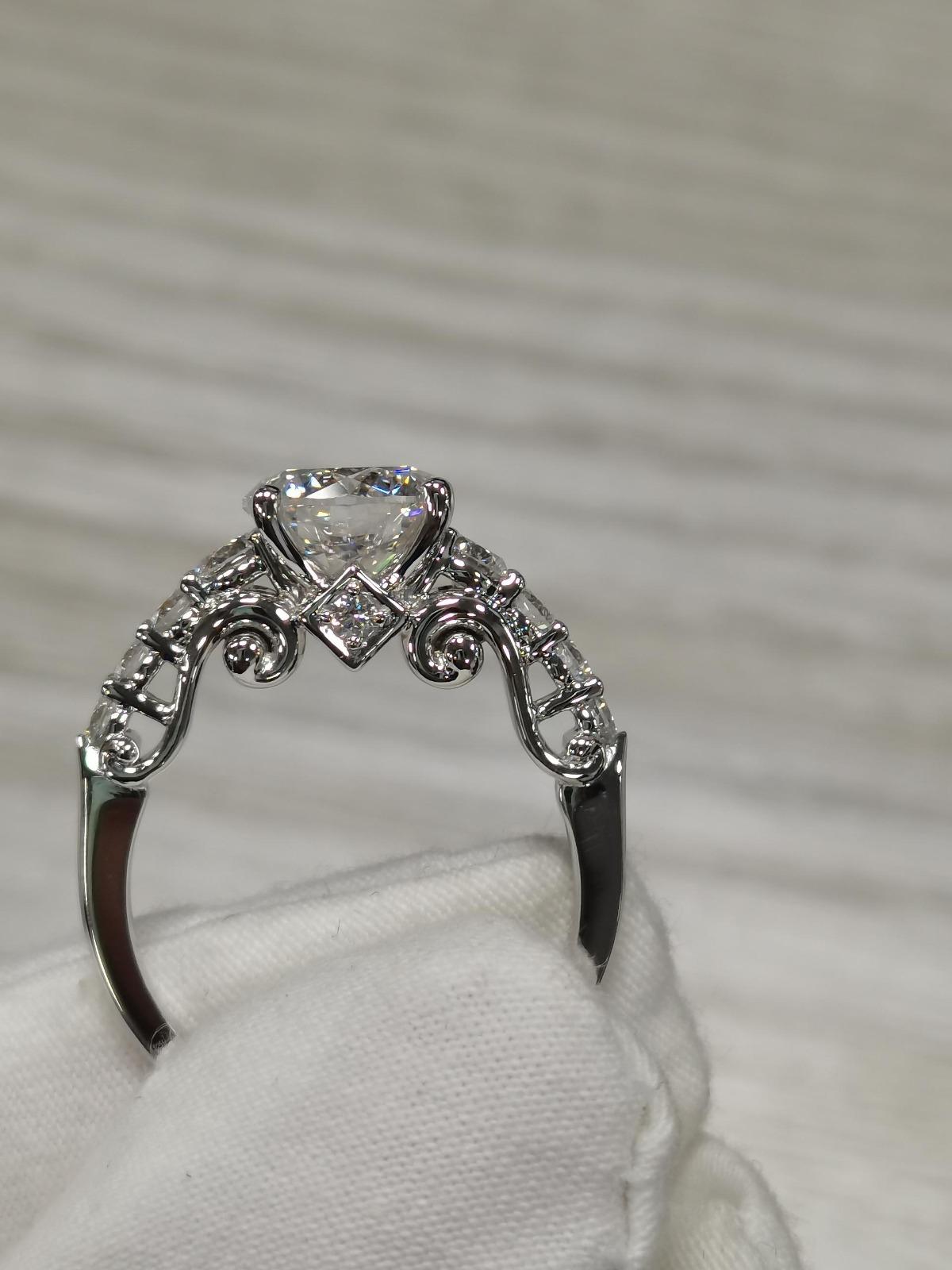 Custom jewelry made by DeAngelos Jewelry